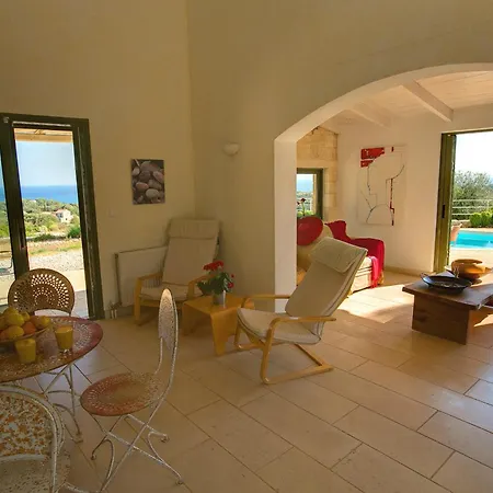 Mataki Ideales Villa *